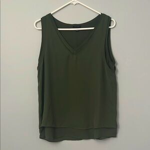 Ann Taylor sleeveless top